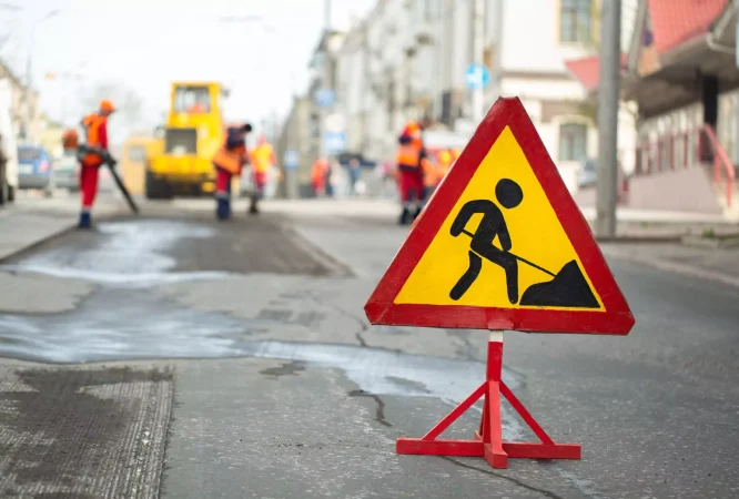 Attività di pianificazione, controllo ed apposizione della segnaletica stradale destinata alle attività lavorative che si svolgano in presenza di traffico veicolare - Preposto Aggiornamento